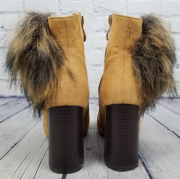 CAPE ROBBIN | Bernice faux fur chunky heel boots - Picture 5 of 9